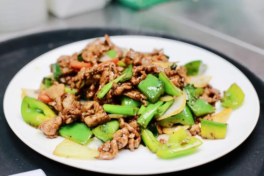 Hunan-Style Stir-Fried Lamb with Peppers
