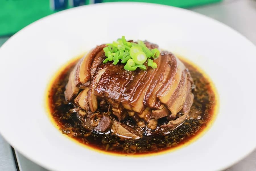 Braised Pork Belly with Preserved Mustard Greens